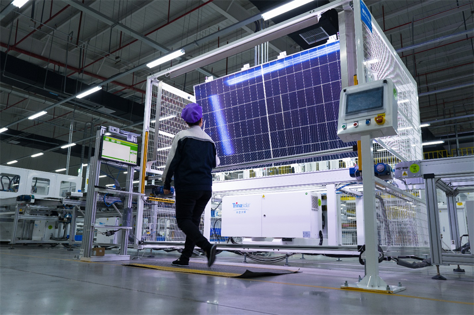 Electroluminescence testing of solar modules